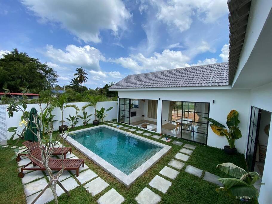Allure Villa Cempaka Private Pool Kuantan Exterior photo